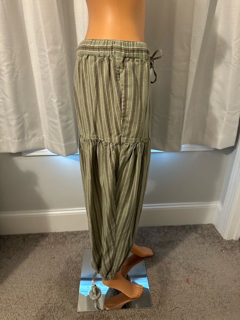 Cool Free People size S green brown striped relaxed fit drawstring joggers - Picture 4 of 5